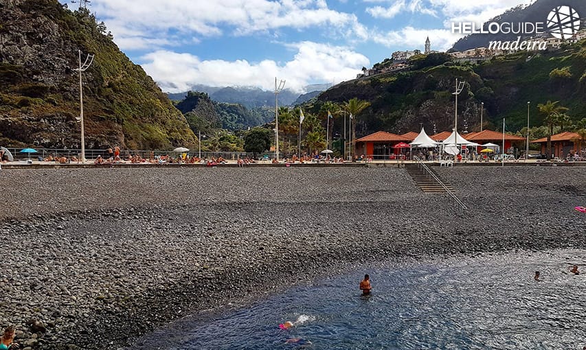 Foz da Ribeira do Faial beach