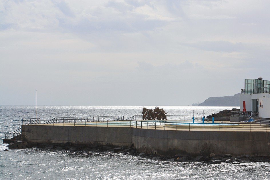 Комплэксу Балнэар (Пляжный комплекс) ду Канисал
