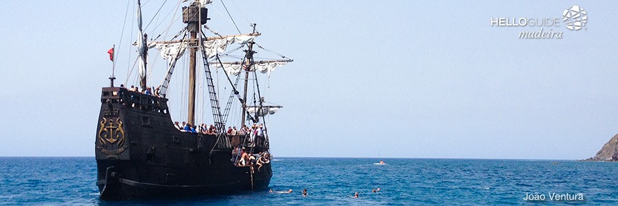 passeios de barco madeira helloguide 02